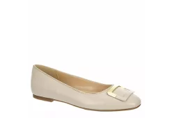 Adrienne Vittadini Womens Jacksi Flat - Ivory