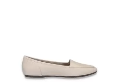 Easy Street Womens Thrill Loafer - Bone