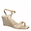 Maripe Womens Lexie Wedge Sandal - Gold
